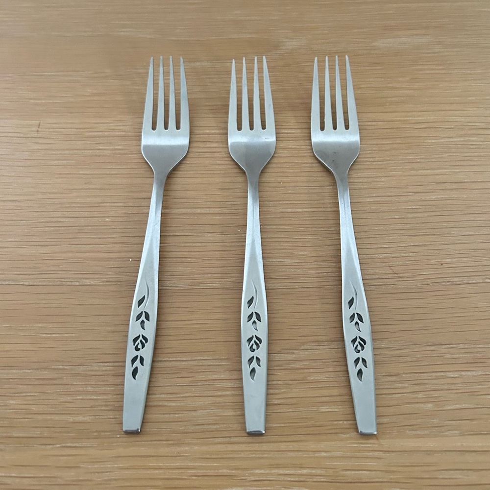 VTG 3 Imperial Stainless Steel Forks. NEVER USED - Picture 6 of 6